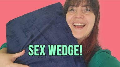Sex Toy Review - Sex Furniture Pillow Carrying Handcuffs Wedge Cushion BDSM Restraint Sex Toy